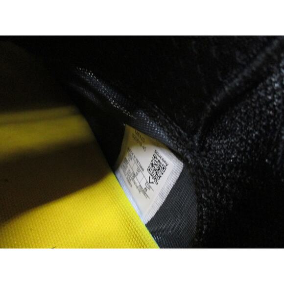 USED Saucony Women's Kinvara 12, black/silver - size 11 - Picture 8 of 10